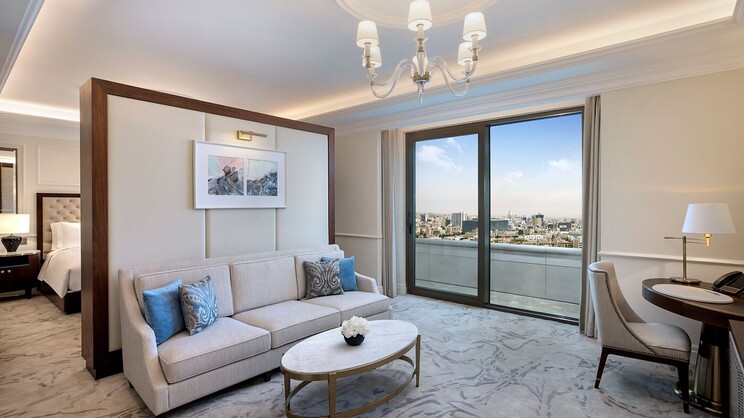 The Ritz-Carlton Suite 